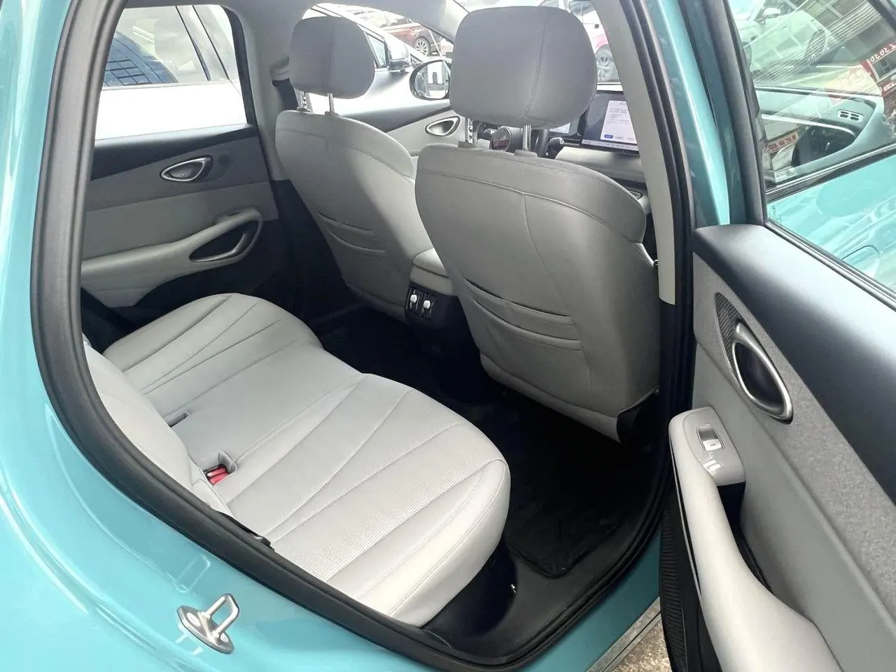 BYD 2025 Sea Lion 05 EV 520KM Zhihang Edition Automatic Gear 6