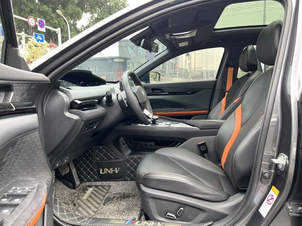 ChangAn 2022 UNI-V 1.5T Sports Edition Automatic 2