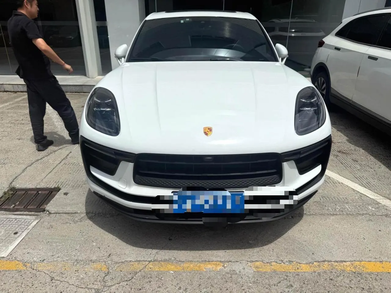 Porsche Macan (Imported) 2023 Macan 2.0T Automatic Gear 2