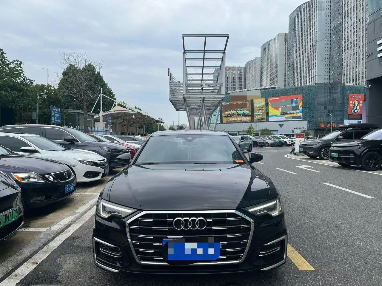 Audi 2023 A6L 2.0TFSI 40TFSI Deluxe Dynamic Automatic 2