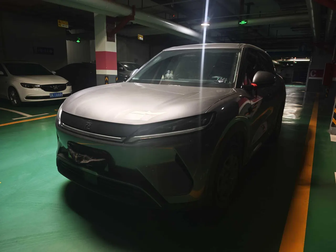 BYD 2025 Yuan UP 301KM Pilot Automatic Gear - View 1