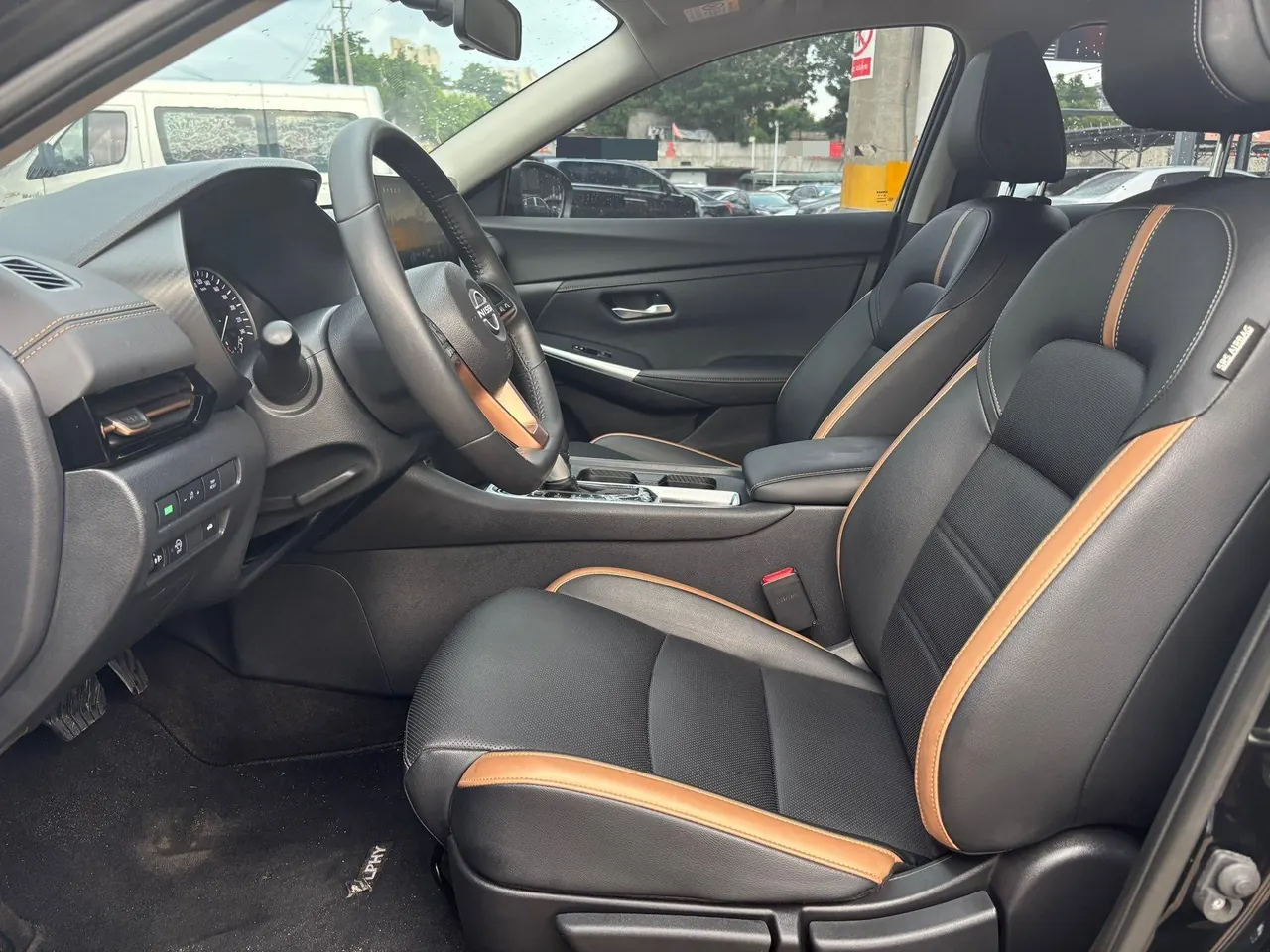 Nissan 2023 Sylphy 1.6 Stepless Black Gold Edition Automatic Gear 4