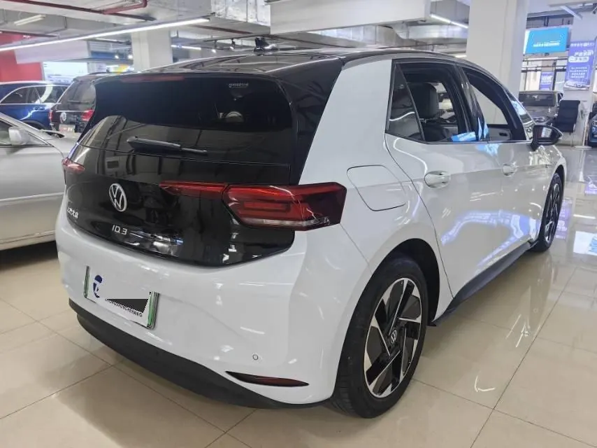 Volkswagen 2023 ID. 3 Upgraded Pure Smart Edition, Automatic Transmission 3