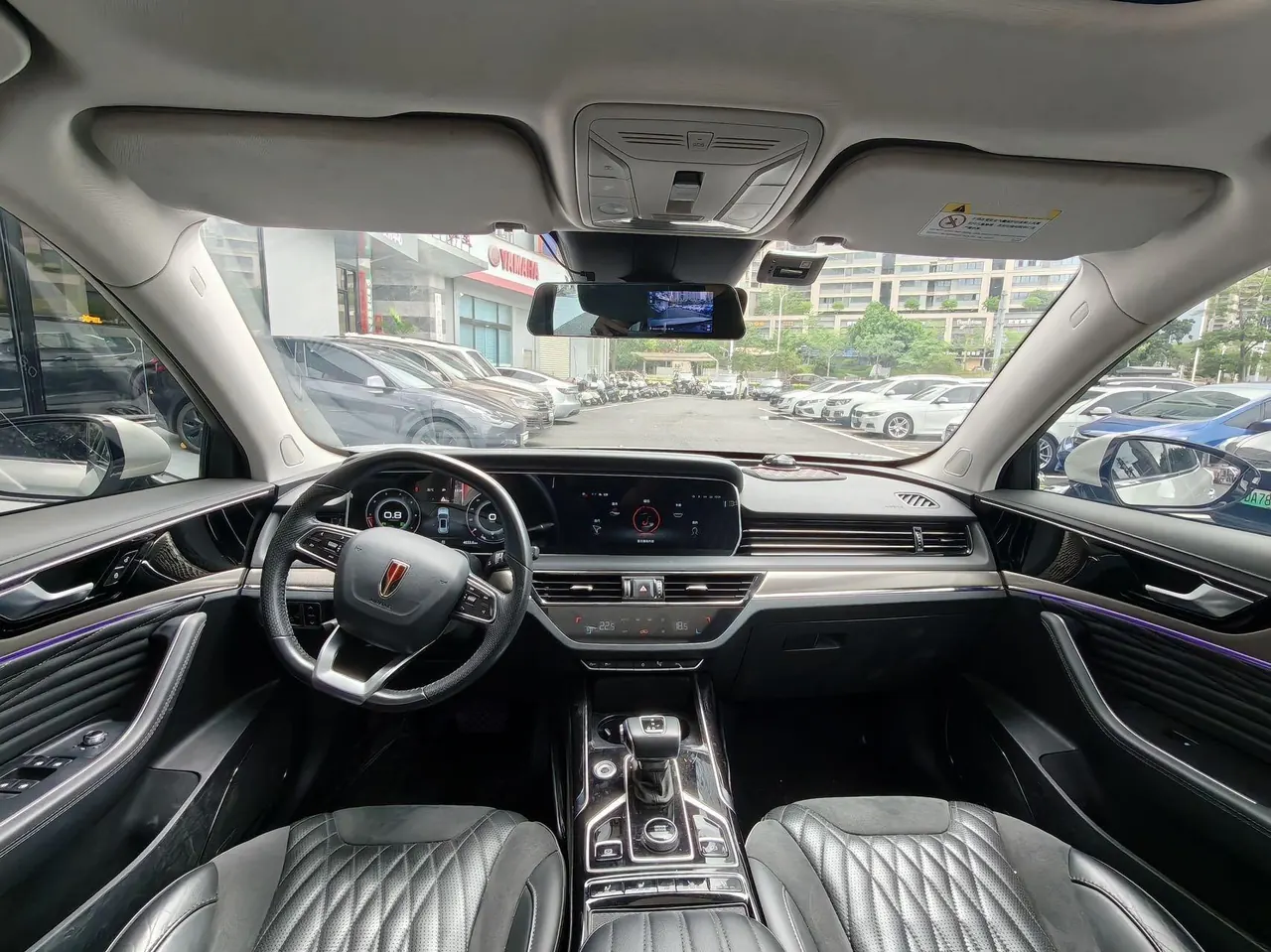 HongQi 2022 HS5 2.0T 4-wheel drive smart flag-sharing version automatic gear 7