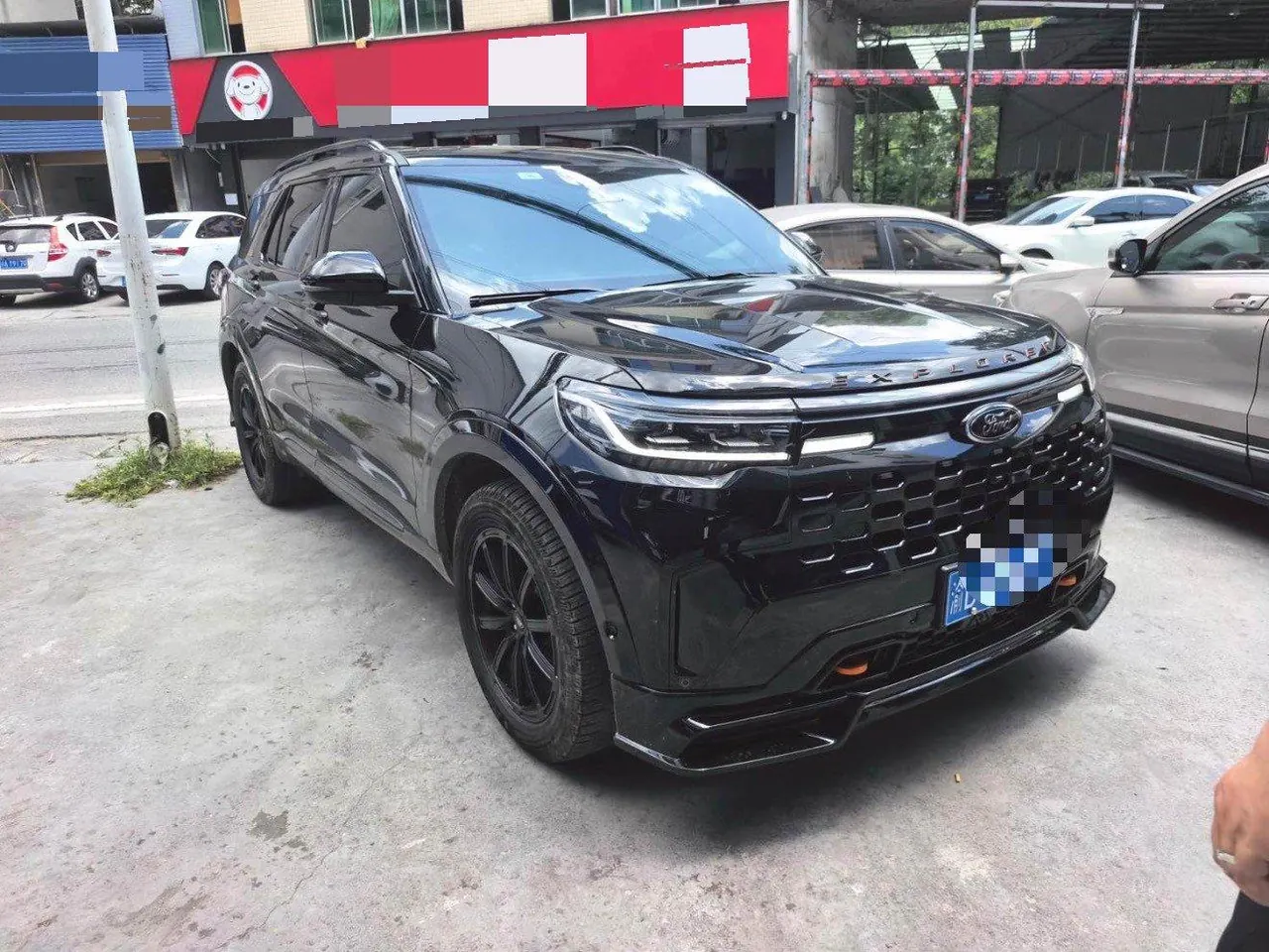 Ford 2023 Explorer 2.3T EcoBoost 285 Kunlun Peak Edition 7-seat Automatic 2