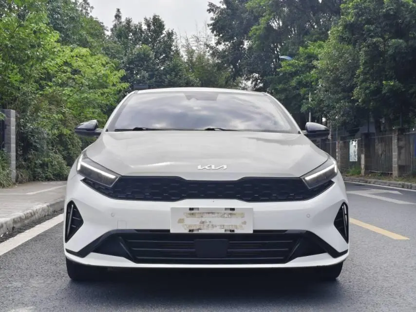 Kia 2023 K3 1.4T Premium Luxury Edition Automatic Gear 2