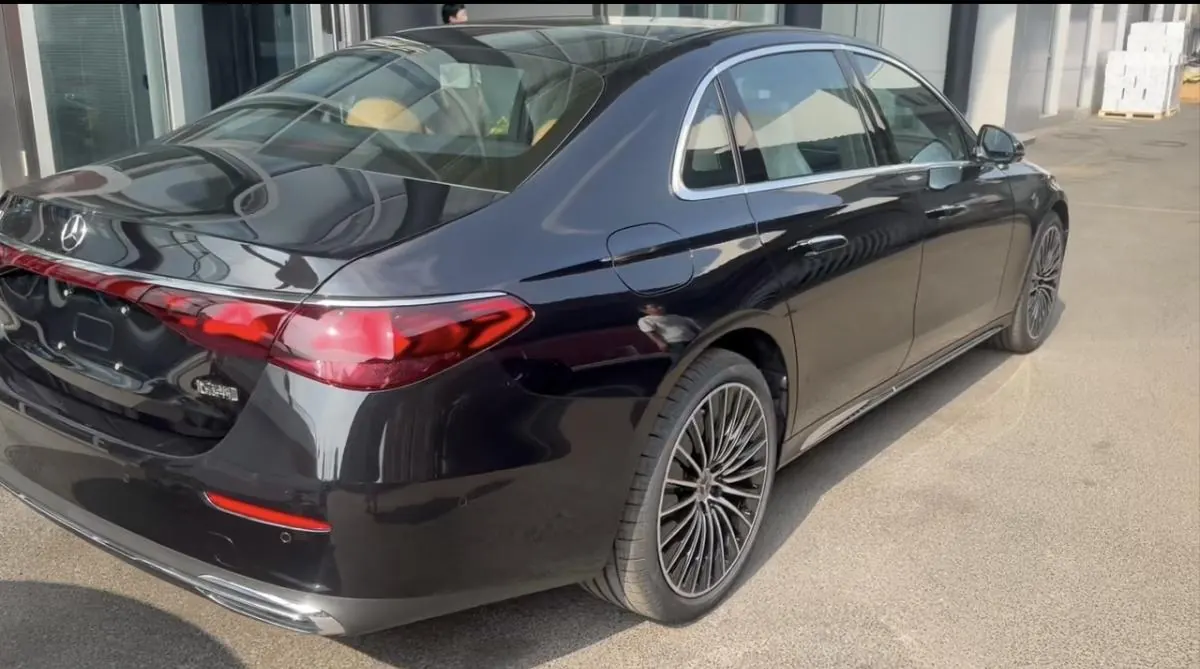 Mercedes Benz E Class 2026 E 300 L 48V 2.0T Luxury Sports Automatic 2