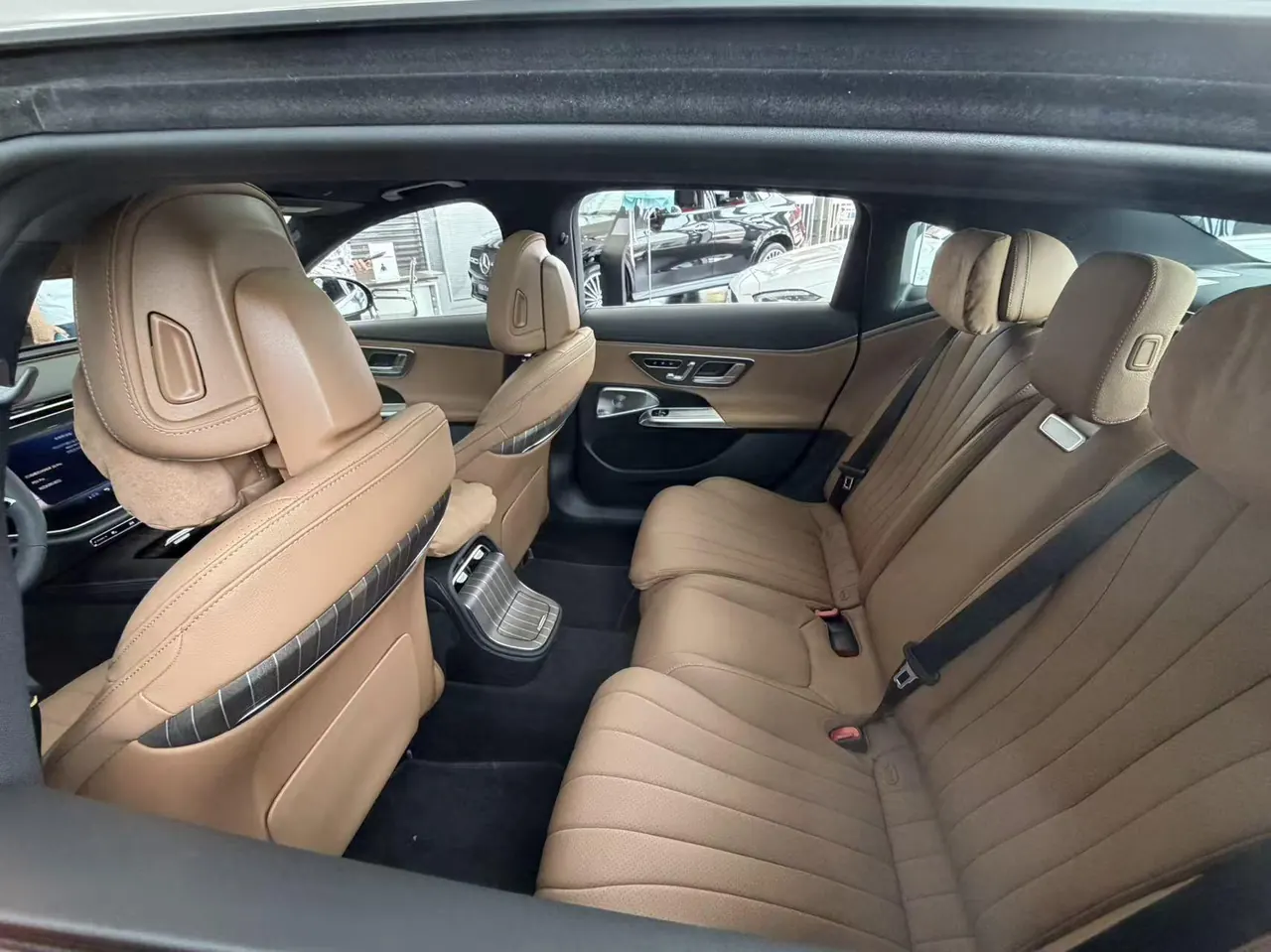 Mercedes Benz E Class 2026 E 300 L 48V 2.0T Luxury Sports Automatic 4