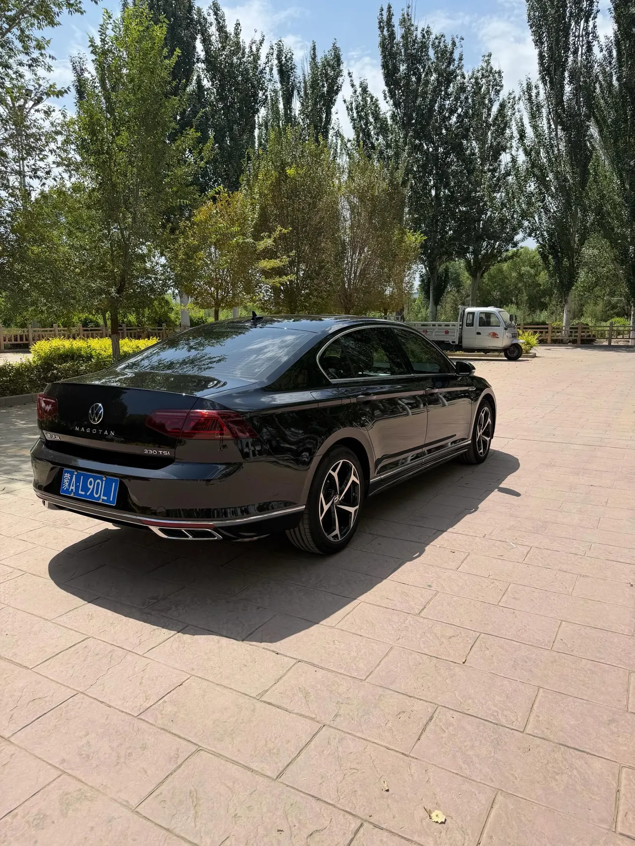 Volkswagen 2023 Magotan 2.0TSI 330TSI 2 million Commemorative Luxury Automatic Gear 5