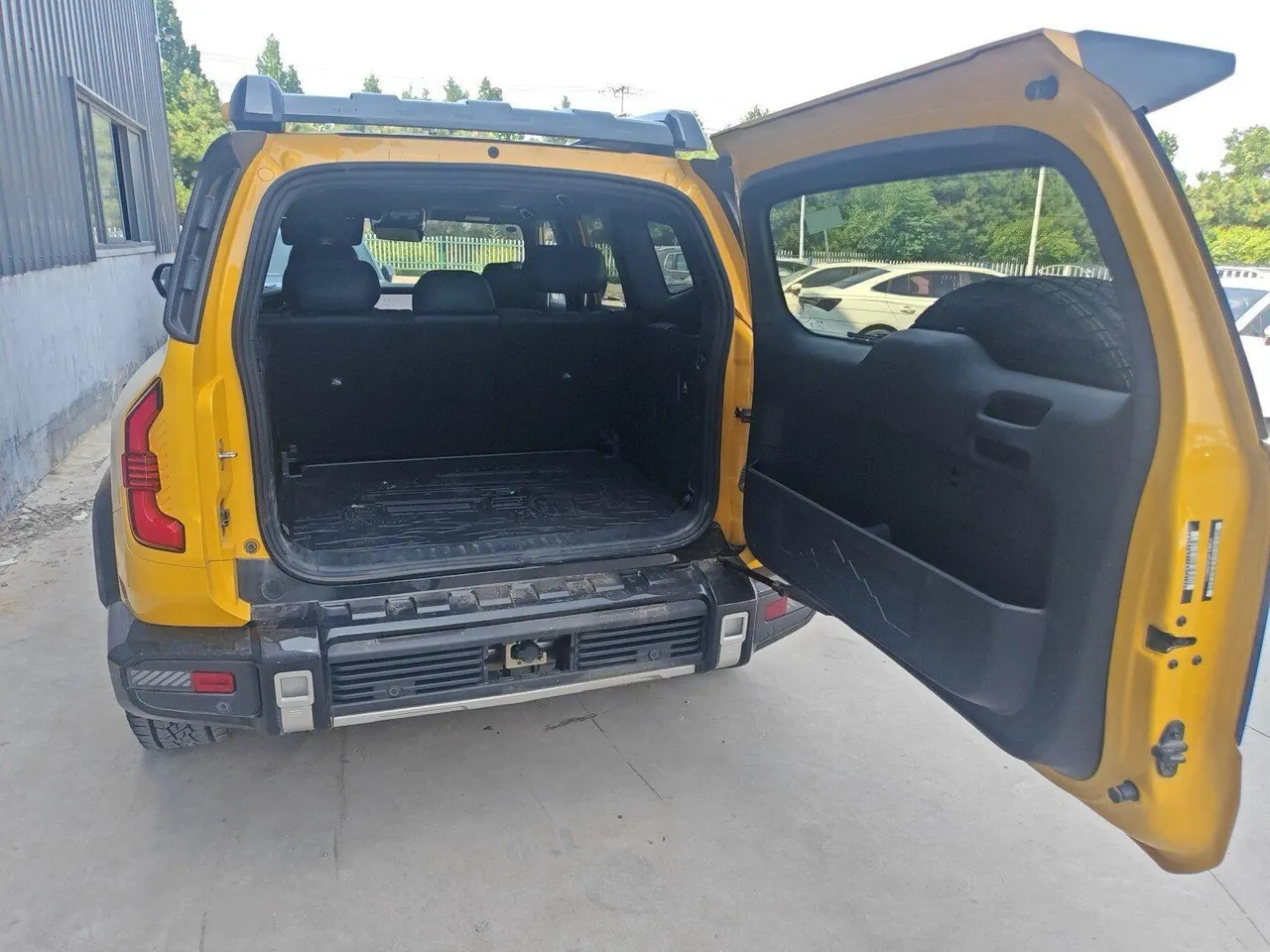 ChangAn Deepal 2025 G318 Worry-Free Crossing Edition Four-wheel Drive Secret Edition Automatic Gear 4