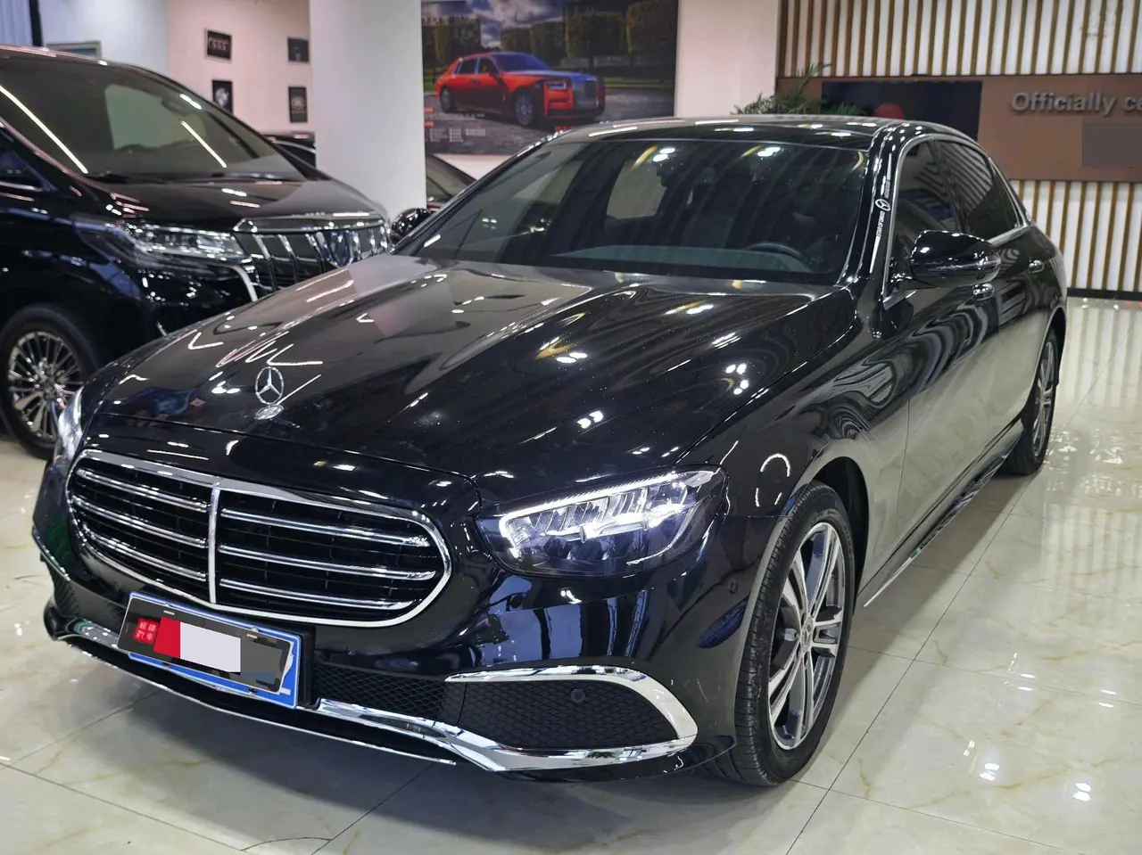 Mercedes Benz E-Class 2023 E 260 L 2.0T Sports Automatic - View 1