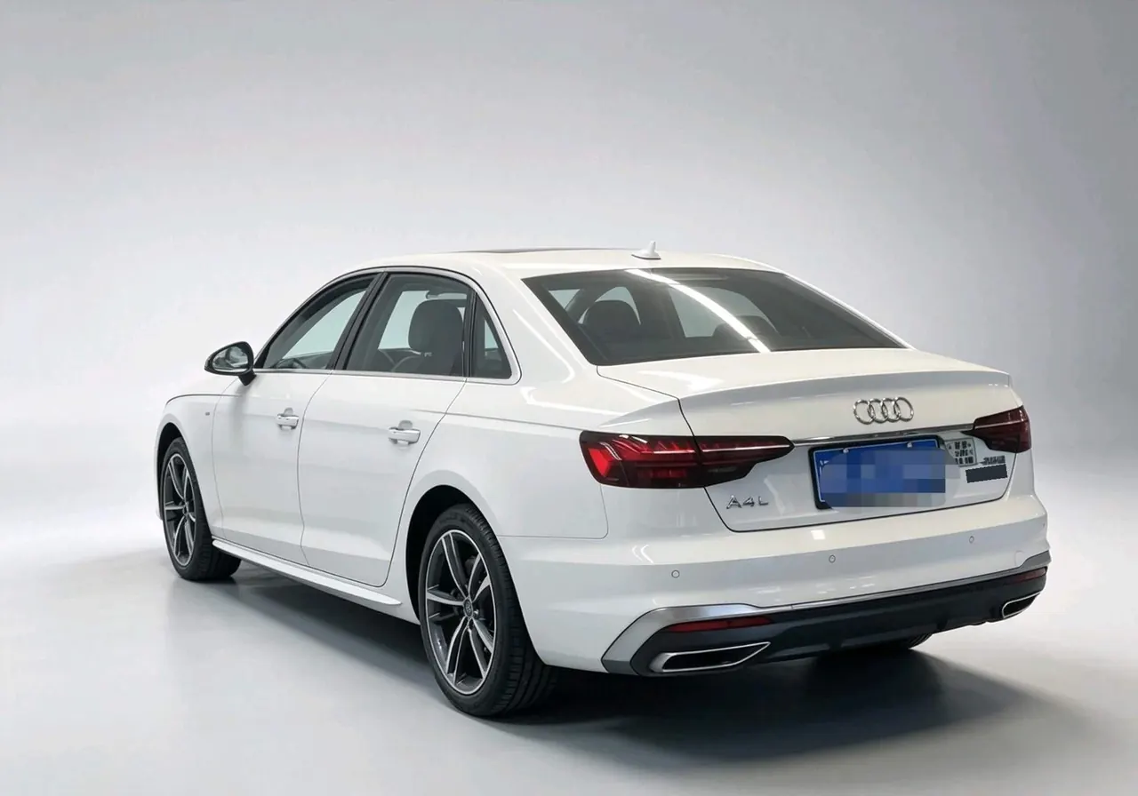 Audi 2022 A4L 2.0TFSI 40TFSI Fashion Dynamic Automatic 6