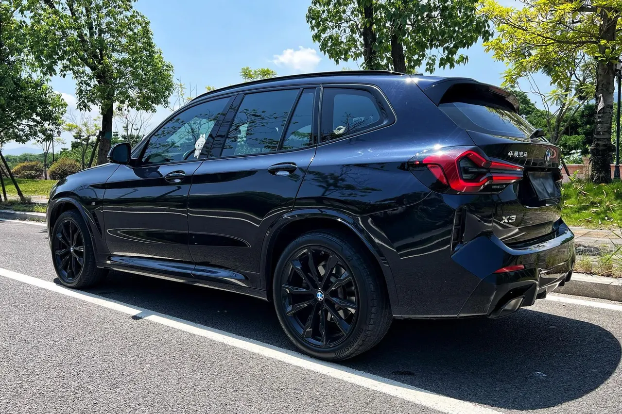 BMW 2023 X3 xDrive30i 2.0T exclusive M obsidian night set (modified) automatic gear 4