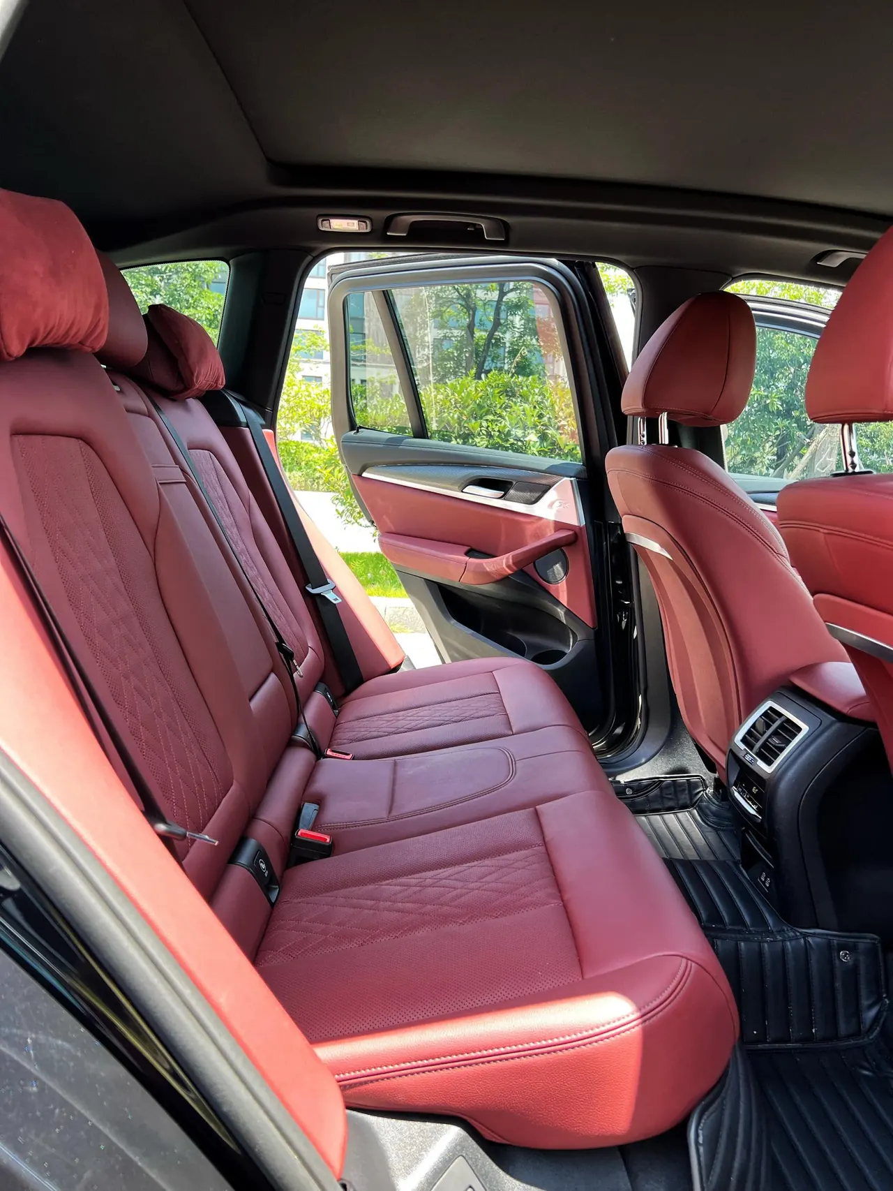 BMW 2023 X3 xDrive30i 2.0T exclusive M obsidian night set (modified) automatic gear 7