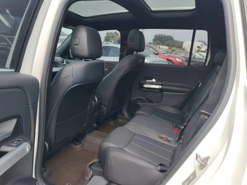 Mercedes Benz 2023 GLB 220 2.0T Dynamic Automatic 5