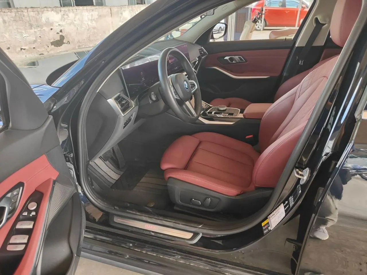BMW 2024 i3 eDrive 35 L automatic gear 2