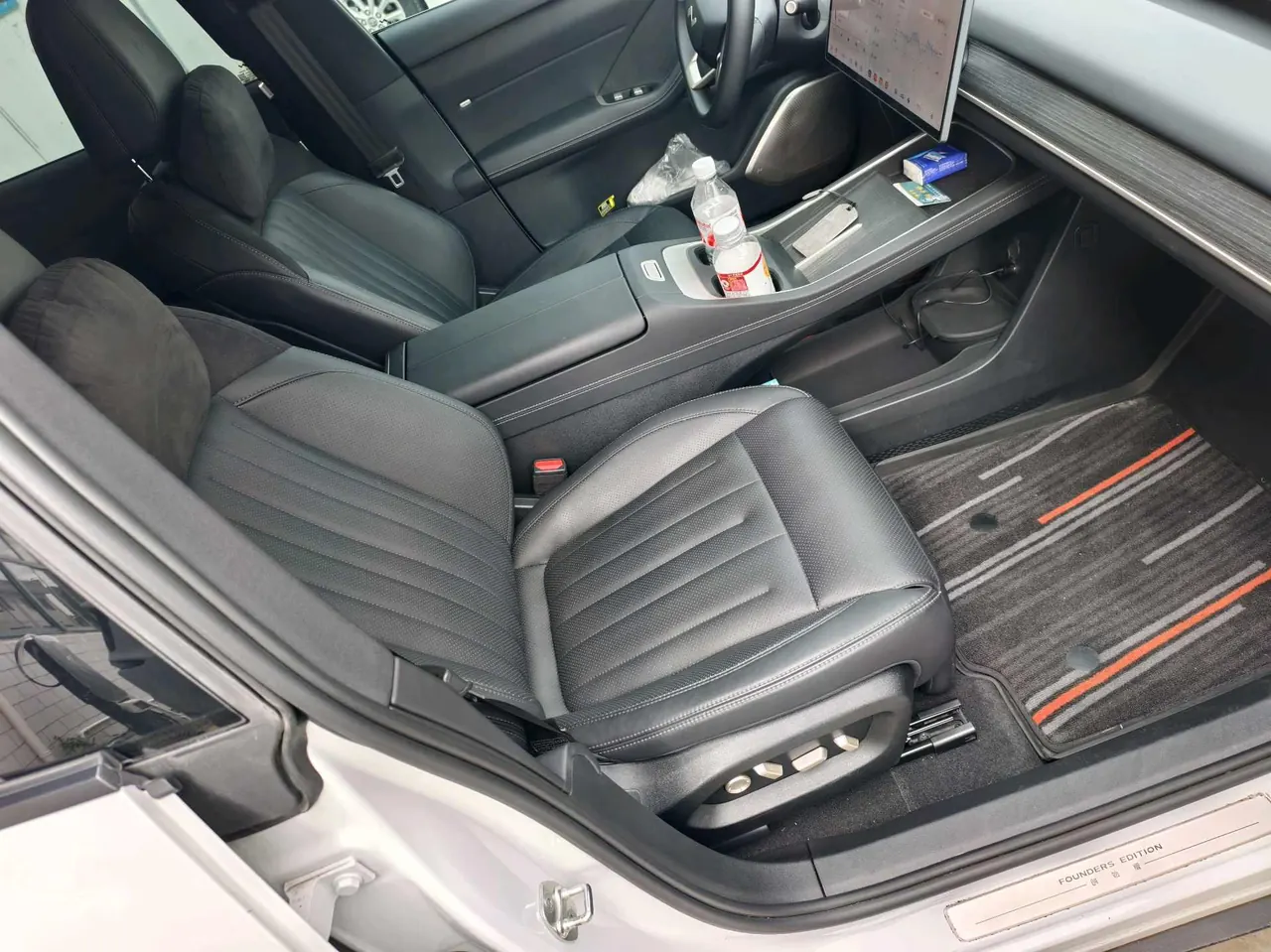 ONVO 2024 L60 60kwh rear drive version automatic gear 5