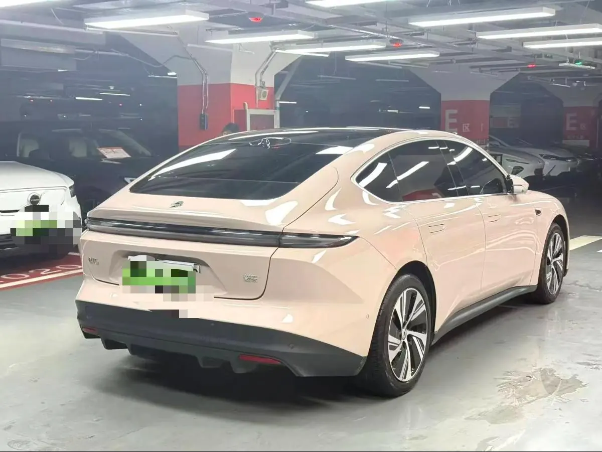 NIO 2024 ET5 75kWh automatic gear 3