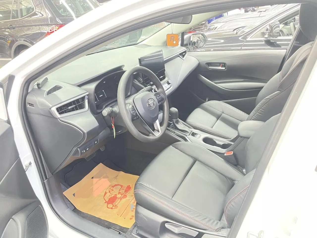 Toyota 2024 Lei Ling Shuangqing 1.8 Stepless Intelligent Electric Hybrid Leading Edition Automatic Gear 4