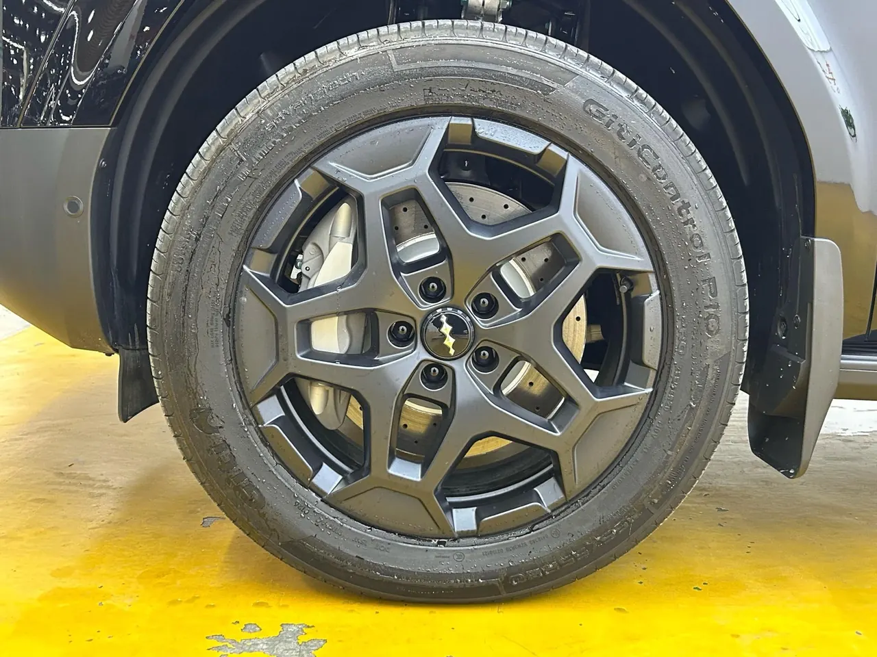 FangChengBao 2025 titanium 7 1.5T stepless 190KM four-wheel drive Ultra version of automatic gear 10