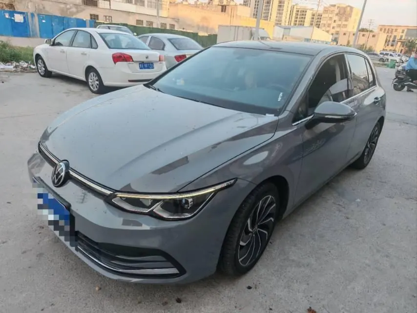 Volkswagen 2024 Golf 8 PRO 1.4TSI 280TSI 50 Year Legendary Automatic - View 1