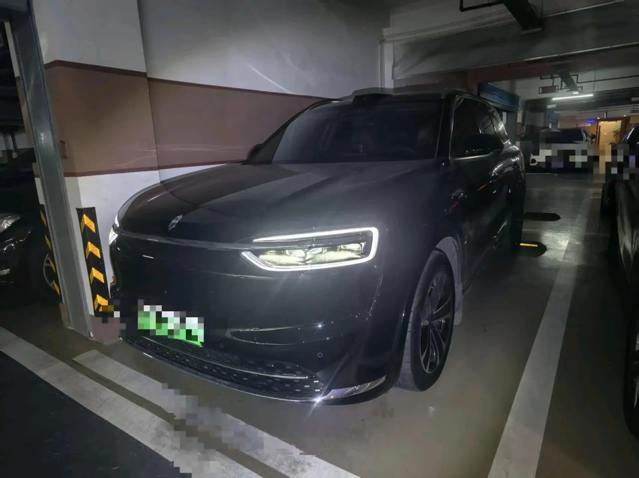 AITO 2026 AITO M7 extended range Ultra 4-wheel drive version 5 (192-line laser Radar) automatic gear - View 1