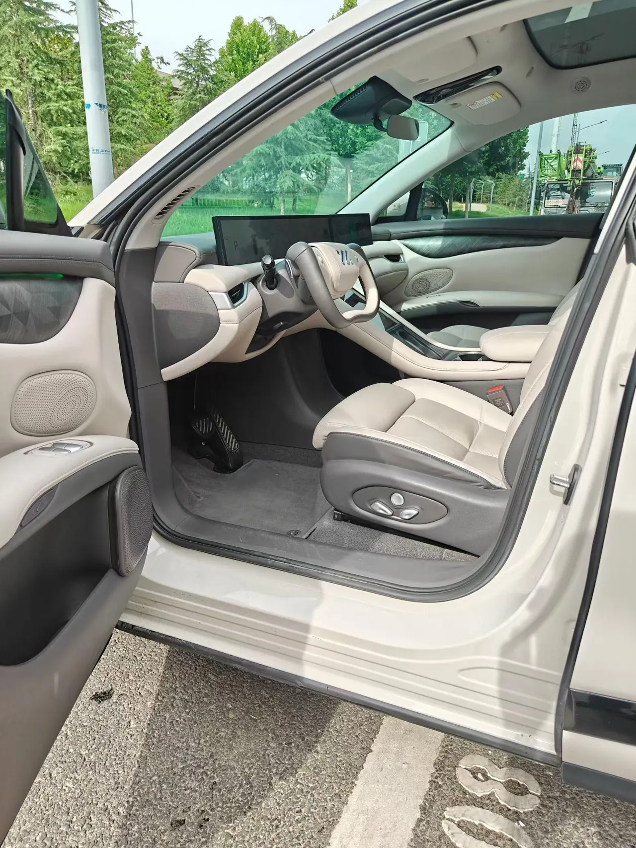 IM 2023 IM LS6 Max Standard Edition Automatic Gear 9