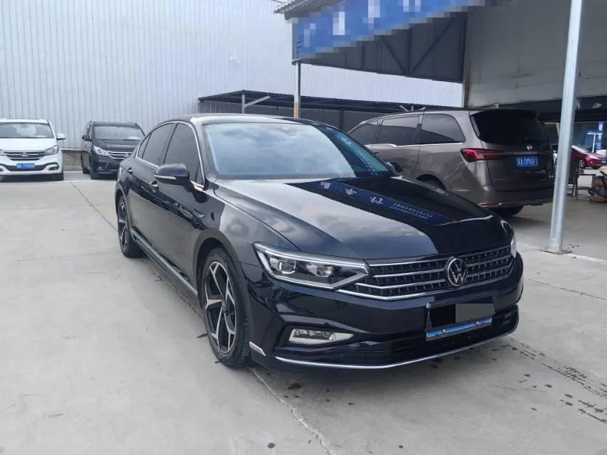 Volkswagen 2023 Magotan 2.0TSI 330TSI 2 million Commemorative Luxury Automatic Gear 3