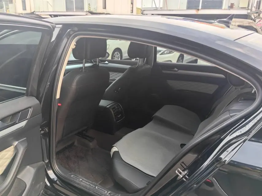 Volkswagen 2023 Magotan 2.0TSI 330TSI 2 million Commemorative Luxury Automatic Gear 8