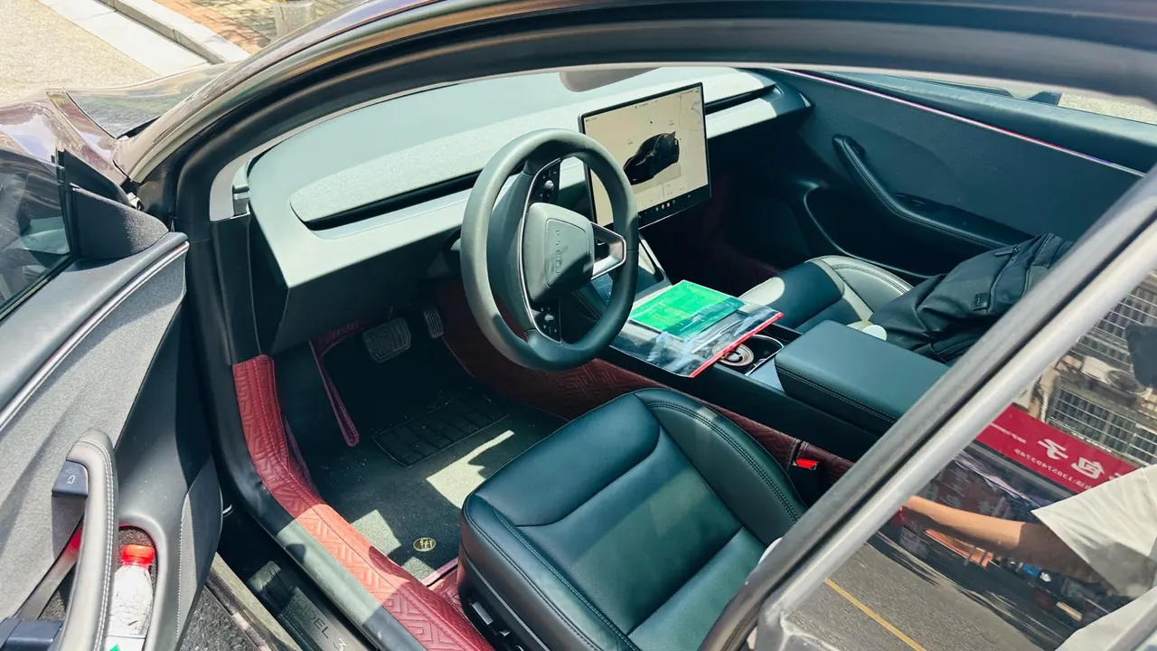 Tesla 2023 Model 3 Rejuvenation Edition Rear Wheel Drive Automatic Transmission 2