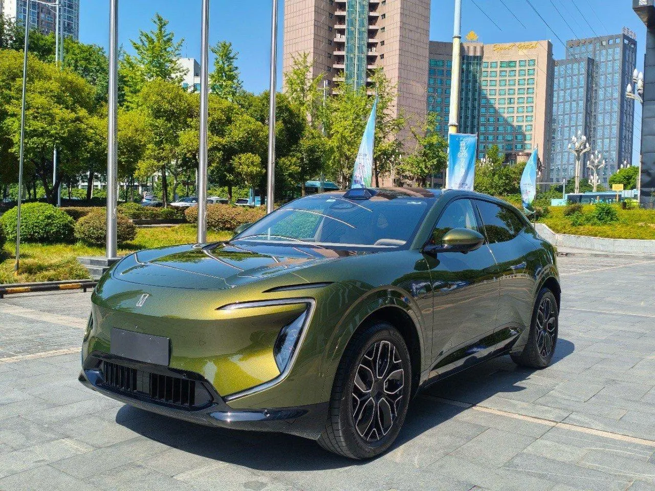 打开图片灯箱:Avatr 2024 Avatr 07 Ultra Pure Electric Edition Four-wheel Drive Automatic Gear