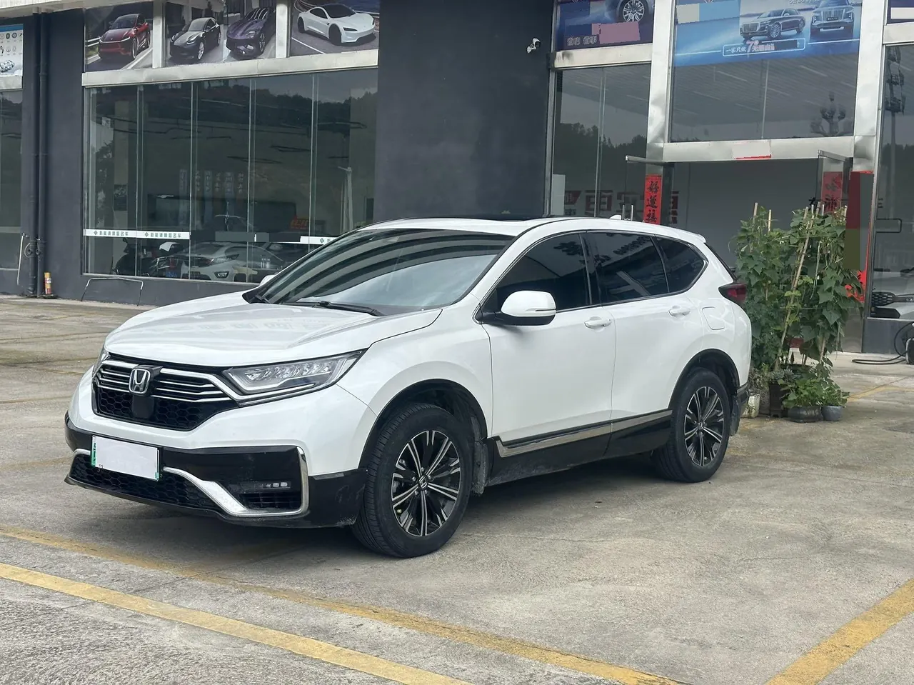 打开图片灯箱:Honda CR-V New Energy 2021 CR-V Hybrid e 2.0 Stepless Sharp and Smart Edition Automatic Gear