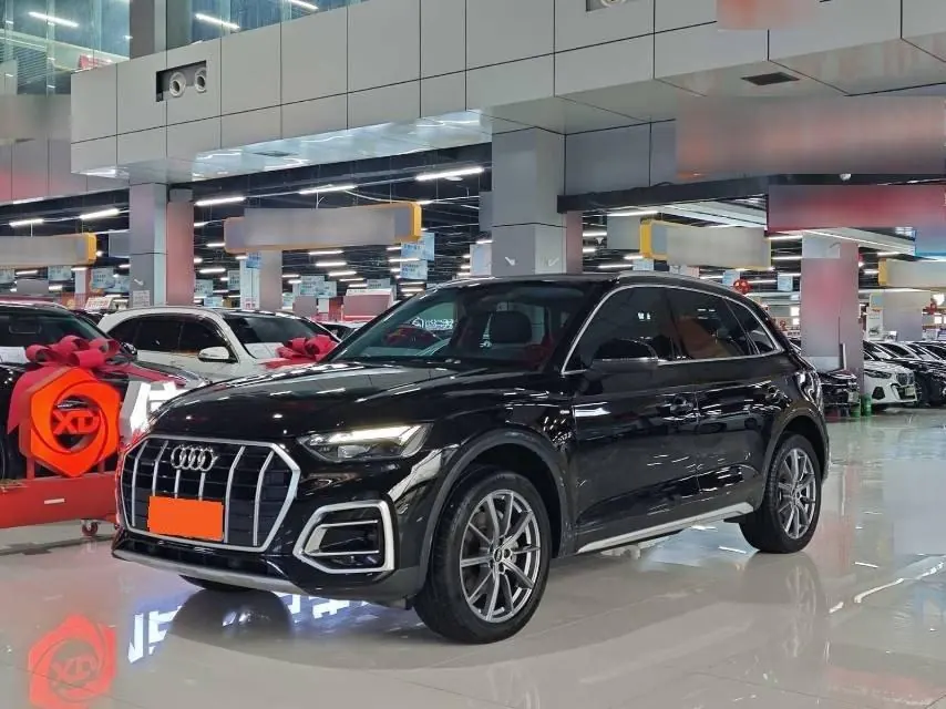 Audi 2023 Q5L 2.0TFSI 40TFSI Deluxe Elegant Automatic - View 1