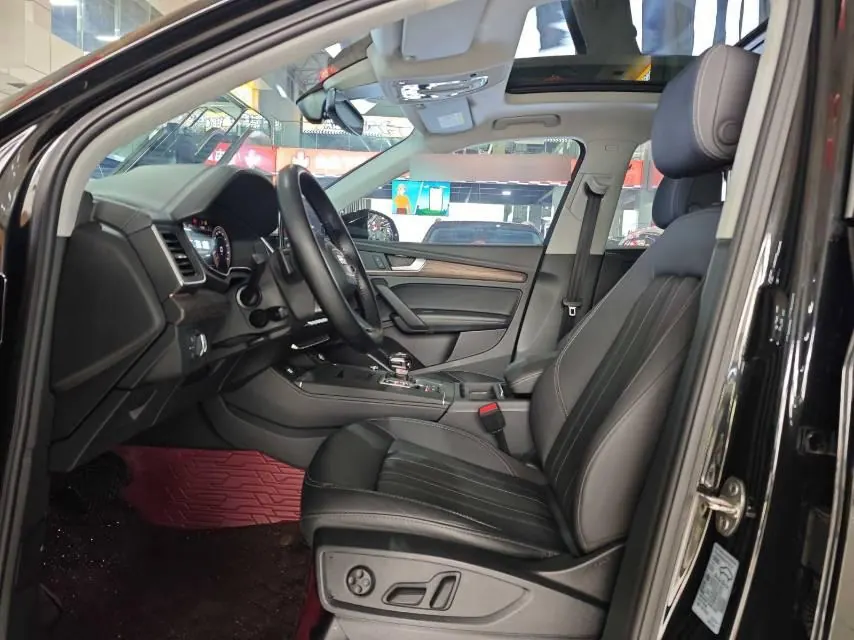 Audi 2023 Q5L 2.0TFSI 40TFSI Deluxe Elegant Automatic 2
