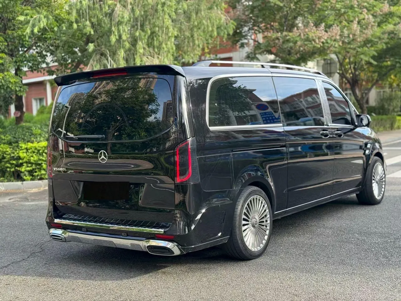 Mercedes Benz 2023 Vito 2.0T Business Edition 7-seat Automatic Gear 6