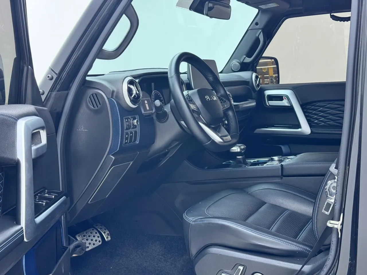 Beijing 2023 BJ40 2.0D Four-wheel Drive Blade Hero Edition Chivalrous Automatic Gear 6