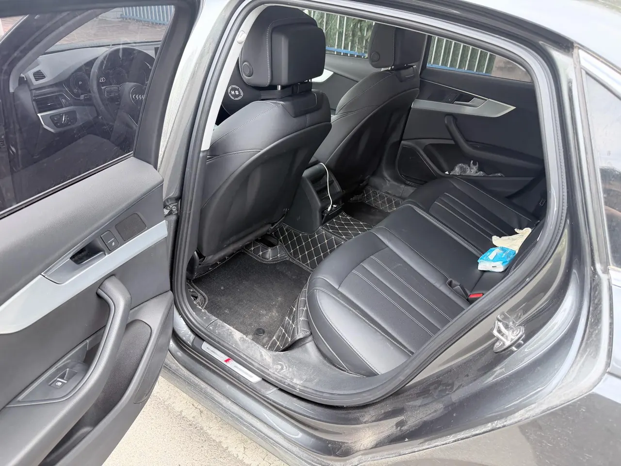 Audi 2023 A4L 2.0TFSI 40TFSI Fashion Dynamic Automatic 3