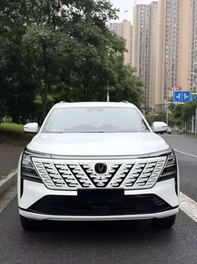 ChangAn 2025 CS75 PLUS 1.5T New Blue Whale Prestige Automatic 2