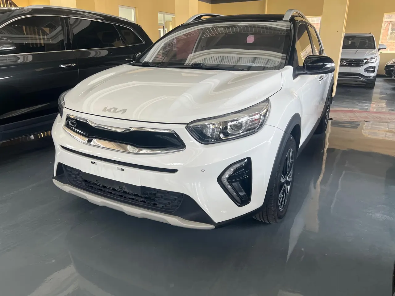 Открыть галерею: Kia 2021 Yi Run 1.4 Stepless Sunroof Automatic Transmission