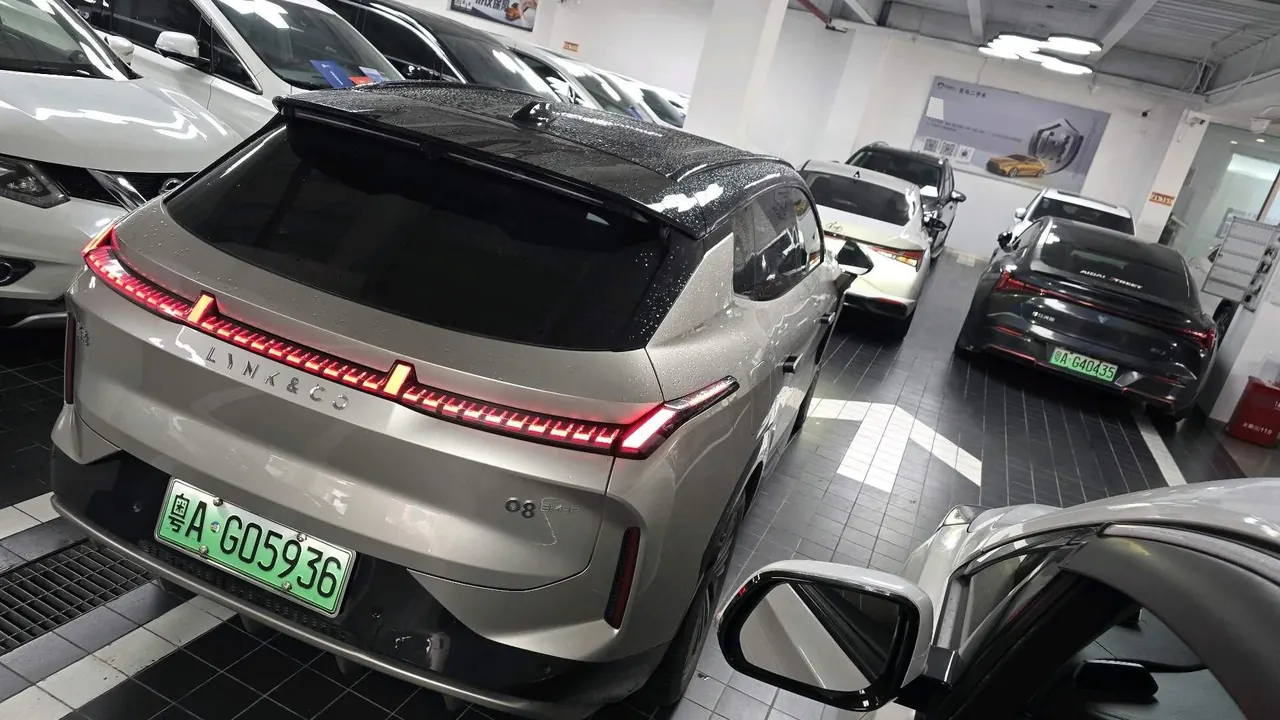 LYNK&amp;CO 2023 LYNK&amp;CO 08 EM-P 1.5T 120km Long Endurance Halo Automatic 5