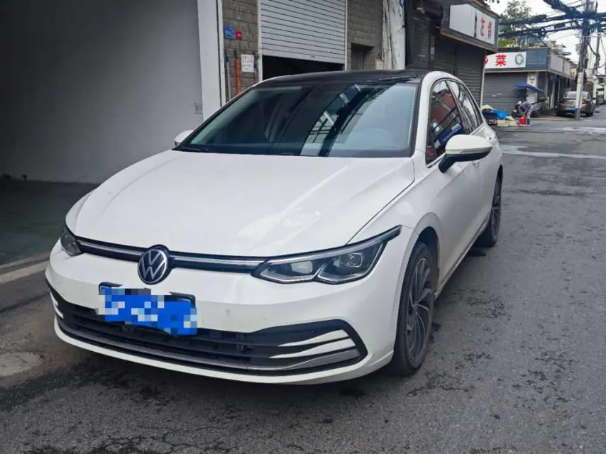 Volkswagen 2024 Golf 8 PRO 1.4TSI 280TSI 50 Year Legendary Automatic - View 1