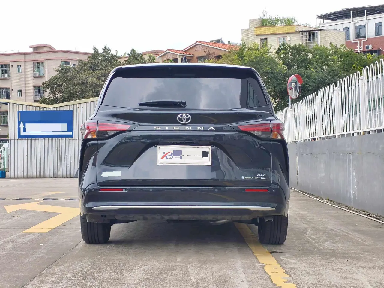 Toyota 2026 Sana 2.5 Stepless Four-wheel Drive Deluxe Edition Automatic Transmission 3