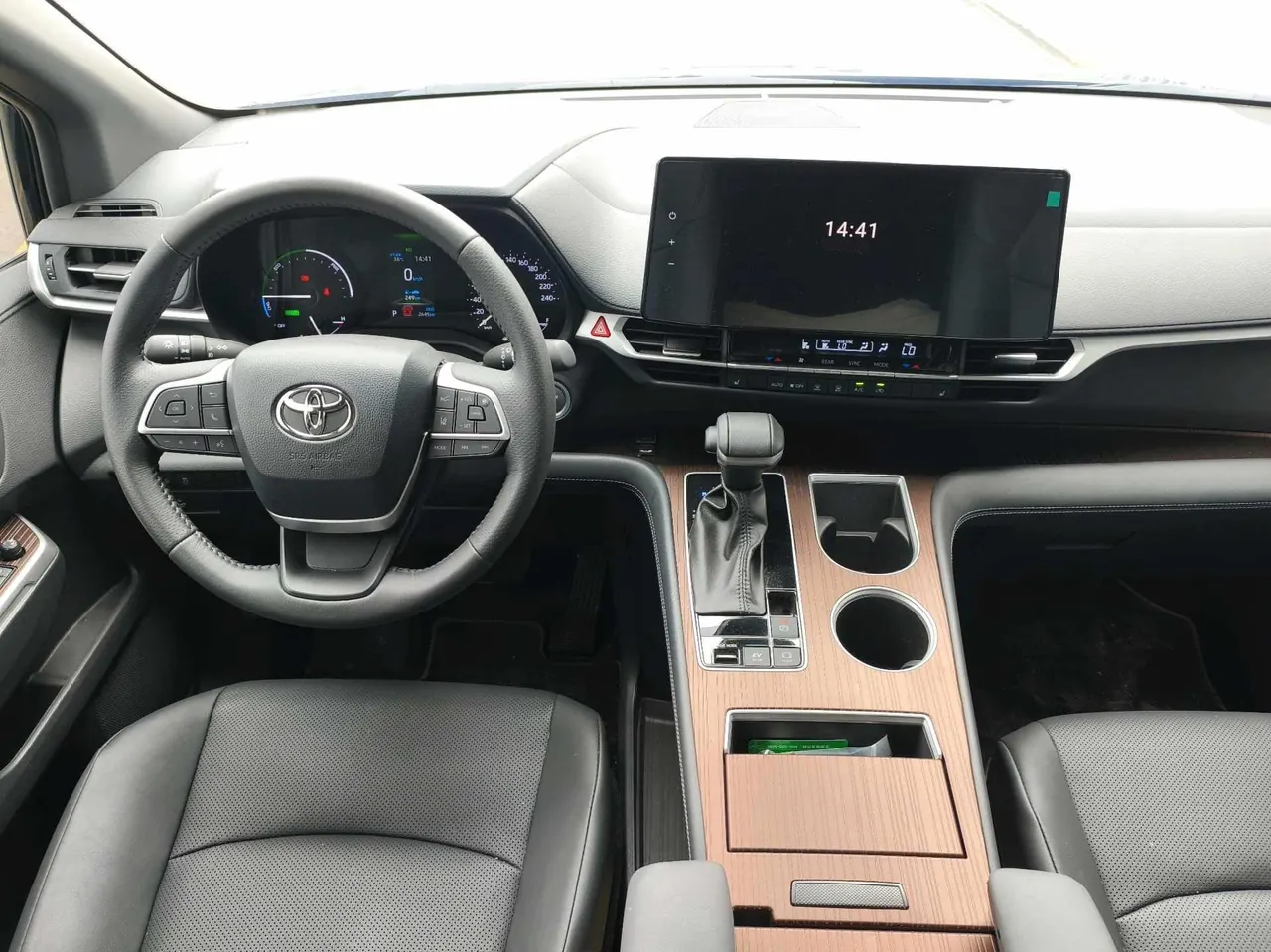 Toyota 2026 Sana 2.5 Stepless Four-wheel Drive Deluxe Edition Automatic Transmission 4