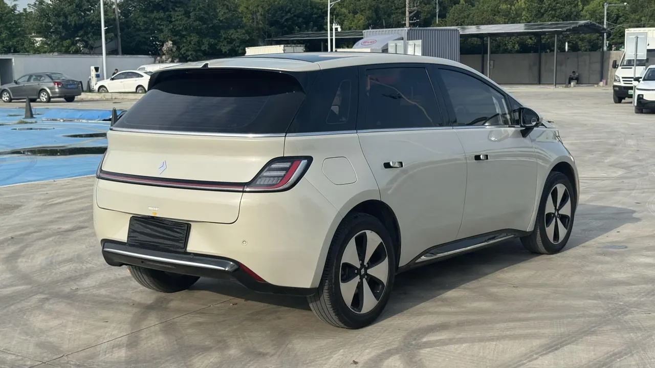BaoJun 2023 cloud 460 Max automatic gear 5