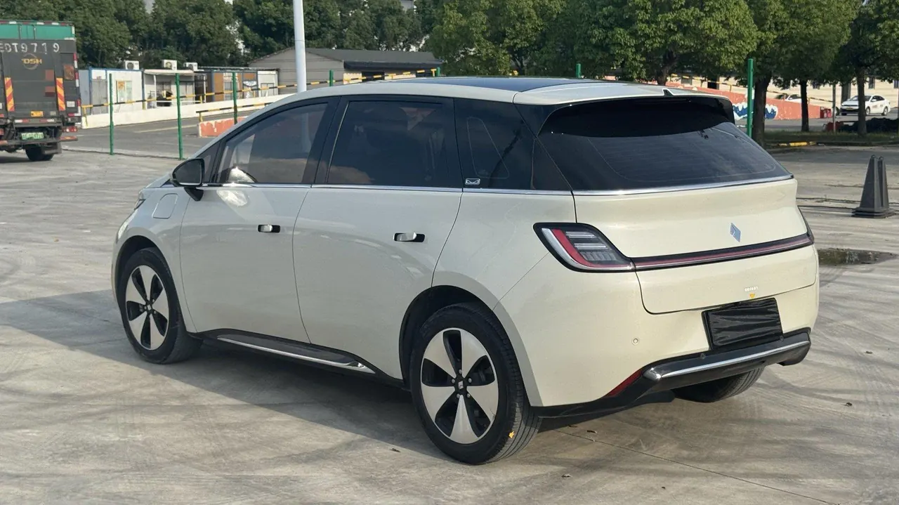 BaoJun 2023 cloud 460 Max automatic gear 6