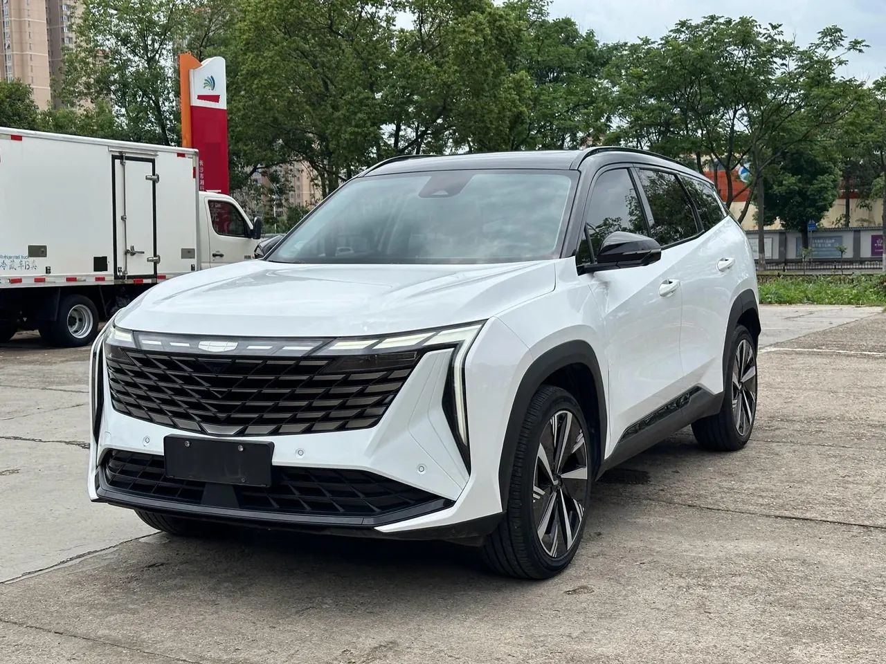 Geely 2023 Boyue L 1.5TD Honorable Automatic Transmission - View 1