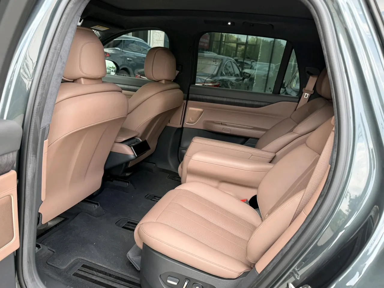 NIO 2023 ES8 75kWh automatic 5