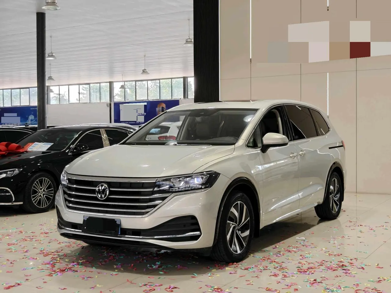 Open image lightbox: Volkswagen 2023 Wei (Viloran) 2.0TSI 380TSI Zunchi Edition Automatic Gear