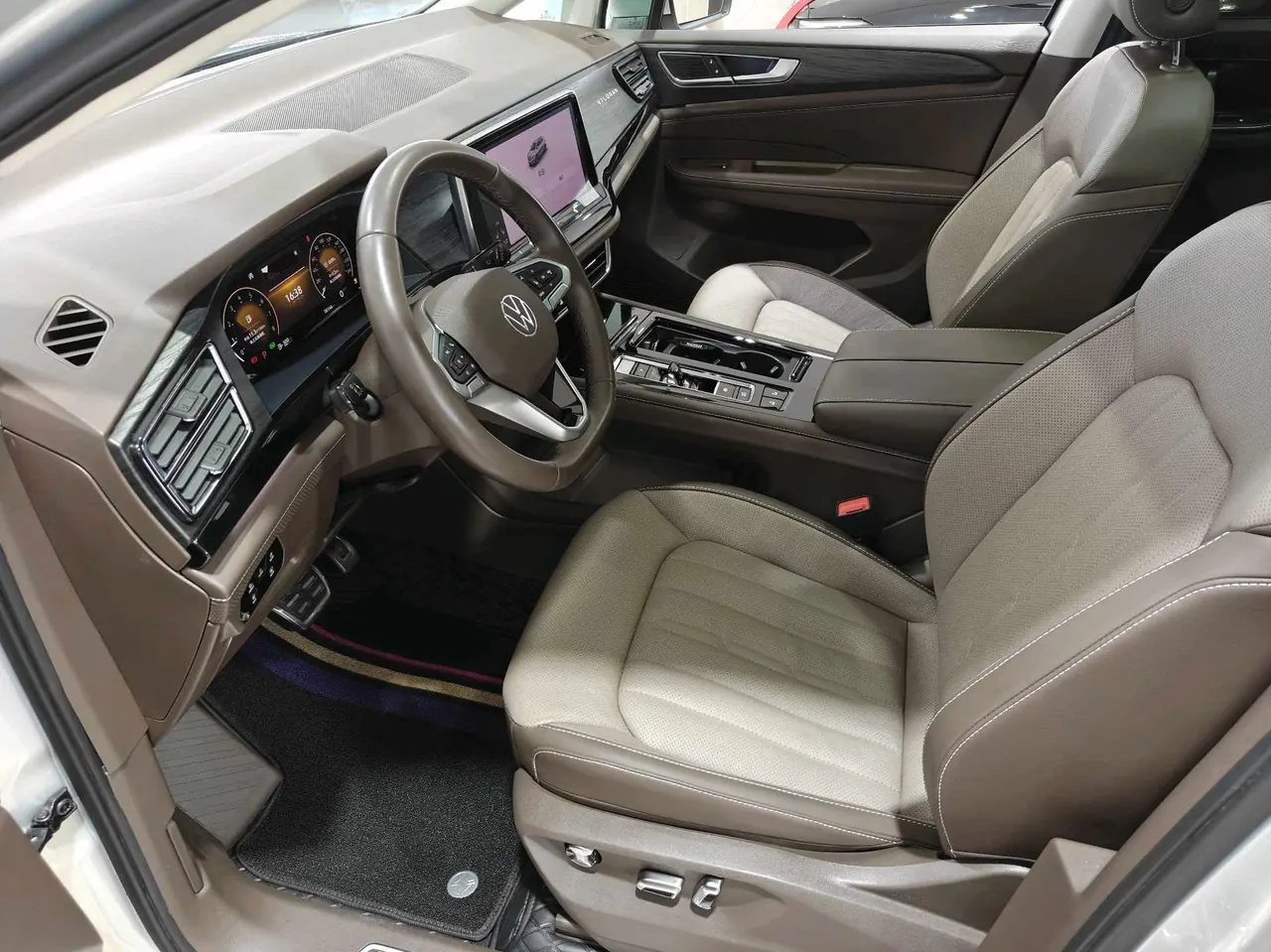 Volkswagen 2023 Wei (Viloran) 2.0TSI 380TSI Zunchi Edition Automatic Gear 4