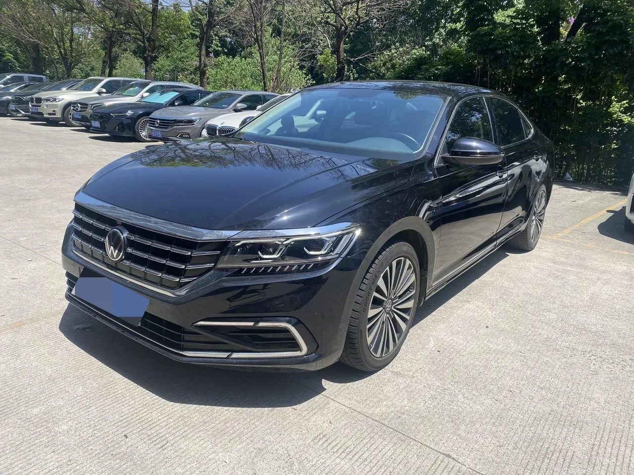 Open image lightbox: Volkswagen 2020 Passat 2.0TSI 330TSI Premium Edition Automatic Gear